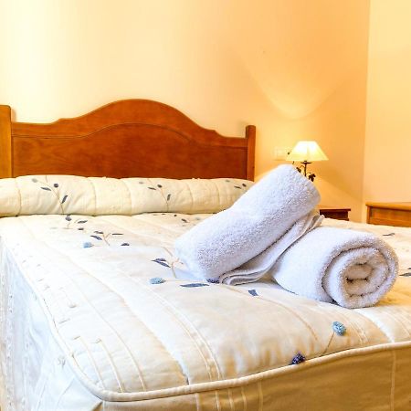 Vivienda Turistica Los Leones Berlanga de Duero Esterno foto