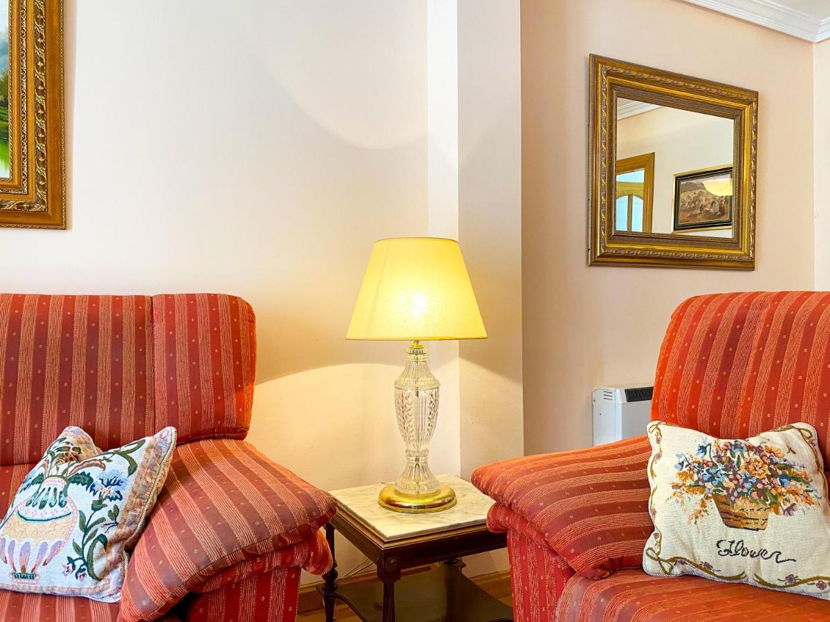 Vivienda Turistica Los Leones Berlanga de Duero Esterno foto