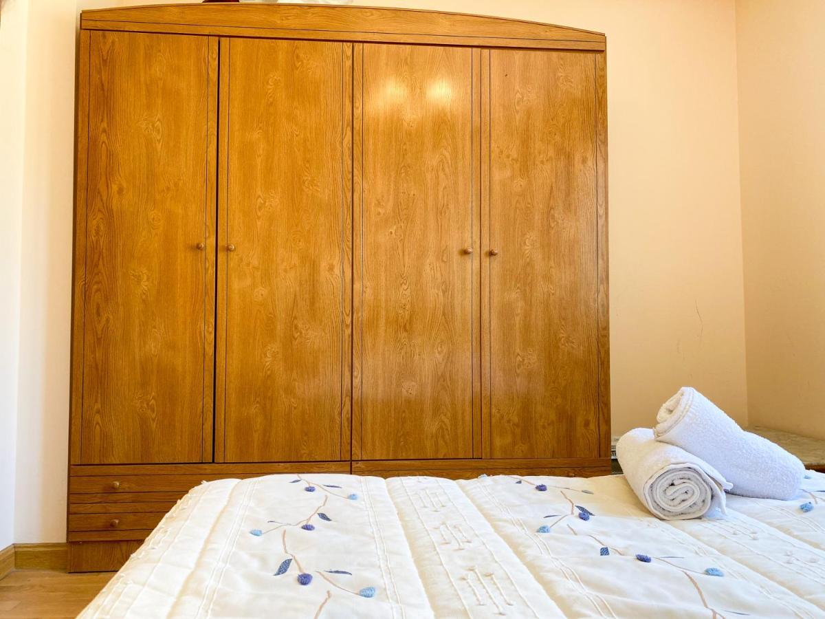 Vivienda Turistica Los Leones Berlanga de Duero Esterno foto