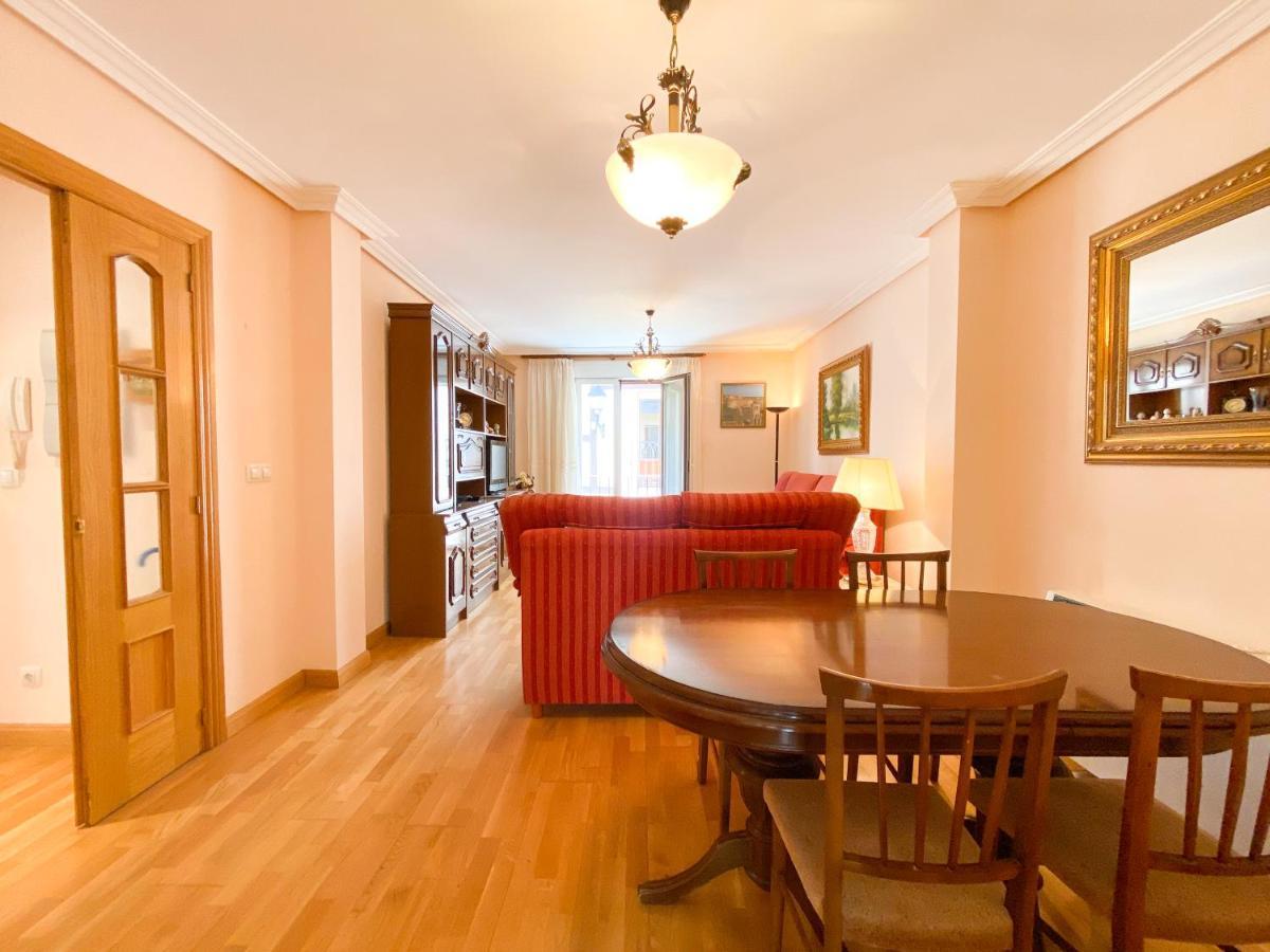 Vivienda Turistica Los Leones Berlanga de Duero Esterno foto